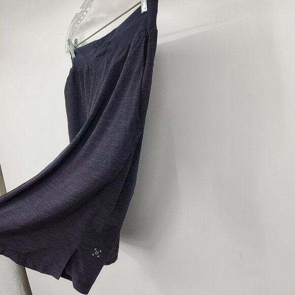 Lululemon Charcoal Heathered Grey Linerless THE Short Activewear Shorts Large - Picture 4 of 7